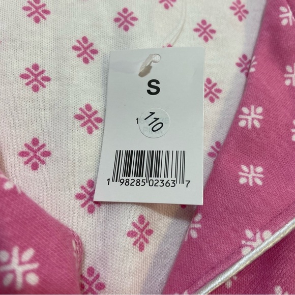 NWT Karen Neuburger Pink and White Pajama Set - Picture 5 of 8